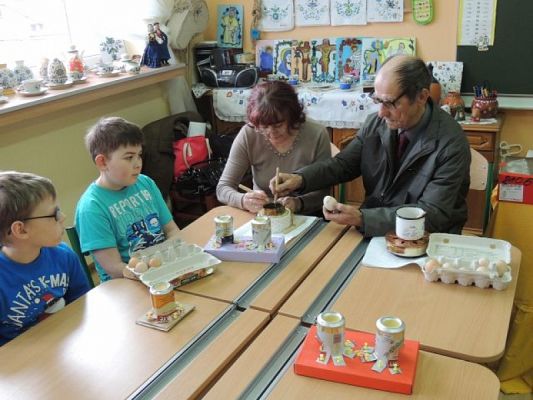  Grafika #5: WARSZTATY ZDOBIENIA KRASZANEK grafika