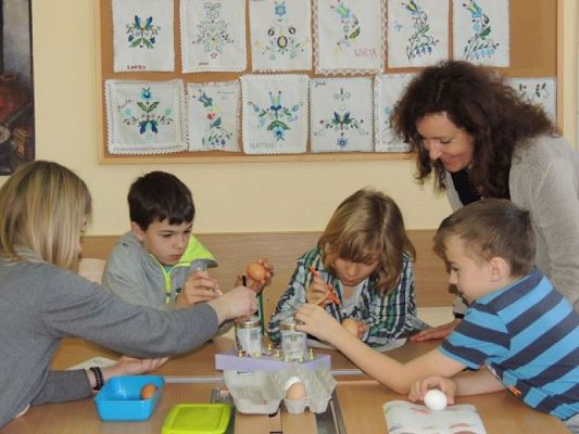  Grafika #7: WARSZTATY ZDOBIENIA KRASZANEK grafika