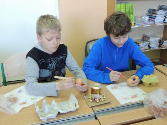  Grafika #8: WARSZTATY ZDOBIENIA KRASZANEK grafika