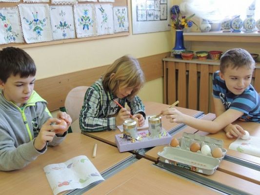  Grafika #9: WARSZTATY ZDOBIENIA KRASZANEK grafika