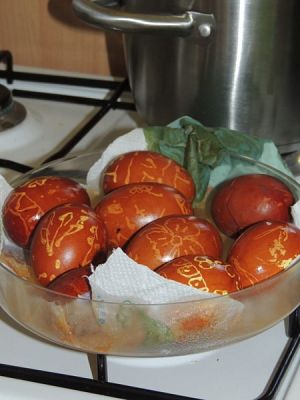  Grafika #10: WARSZTATY ZDOBIENIA KRASZANEK grafika