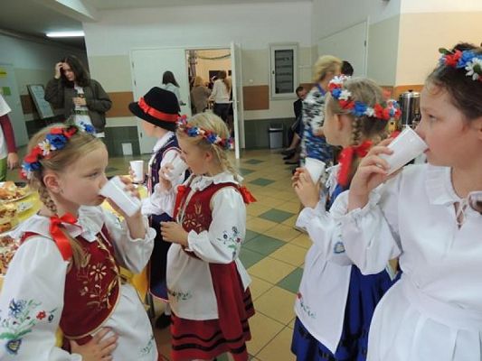 Grafika #7: ,,Lęborskie Słoneczka w Słupsku grafika