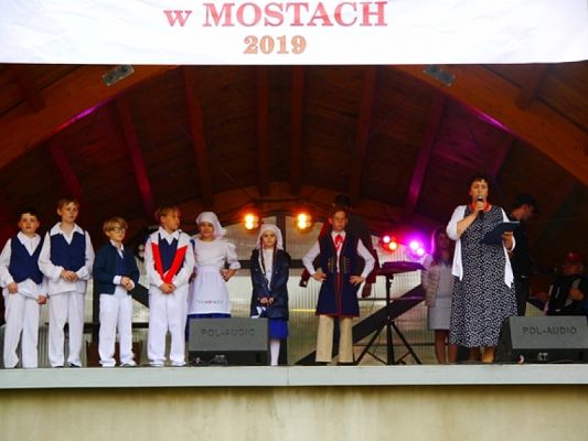 Grafika #4: Występ kaszubski w Mostach grafika