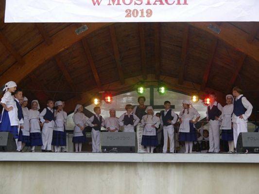 Grafika #10: Występ kaszubski w Mostach grafika