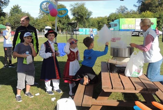 Grafika #4: WYSTĘP KASZUBSKI W CHARBROWIE grafika