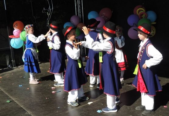 Grafika #7: WYSTĘP KASZUBSKI W CHARBROWIE grafika