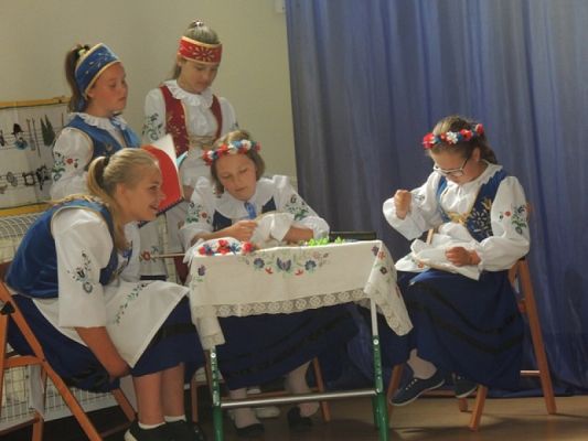 Grafika #2: Widowisko ,,A ja swych Kaszub kochać nie przestanę! grafika