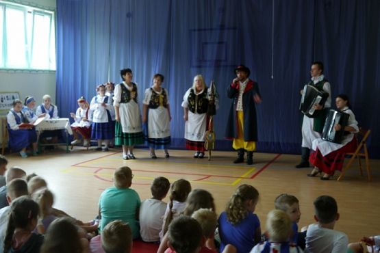 Grafika #15: Widowisko ,,A ja swych Kaszub kochać nie przestanę! grafika