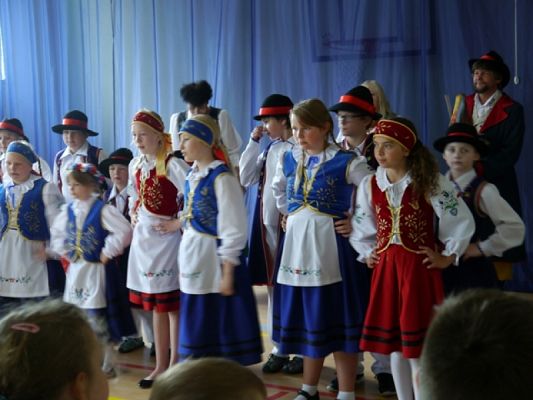 Grafika #16: Widowisko ,,A ja swych Kaszub kochać nie przestanę! grafika