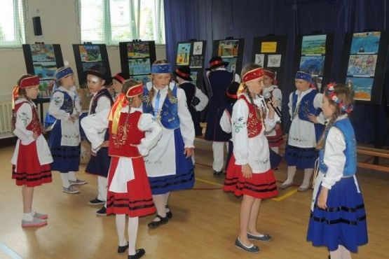 Grafika #7: ,,LĘBORSKIE SŁONECZKA na gali finałowej konkursu ,,Kaszuby jak malowane grafika