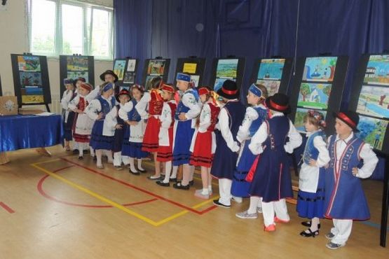 Grafika #8: ,,LĘBORSKIE SŁONECZKA na gali finałowej konkursu ,,Kaszuby jak malowane grafika