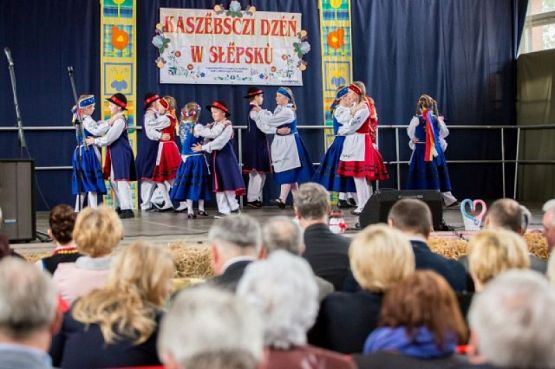  Grafika #18: DZIEŃ KASZUBSKI W SŁUPSKU grafika