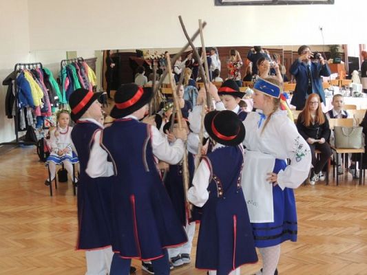  Grafika #1: Lãbòrsczé Słunuszka z występem w Szkole Podstawowej Nr 3 w Lęborku grafika