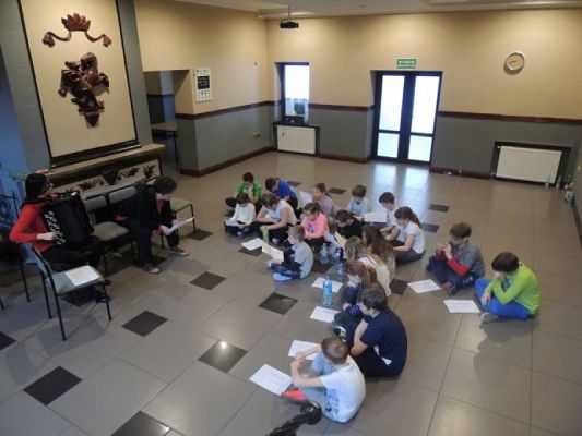  Grafika #8: Kaszubskie warsztaty taneczne w Runowie grafika