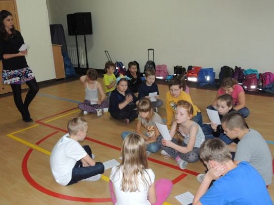  Grafika #8: A Lęborskie Słoneczka tańczą i tańczą… grafika