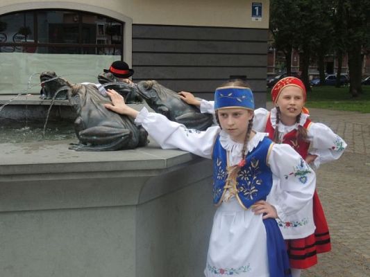  Grafika #3: Kaszubski występ w lęborskim Zespole Szkół Mechanicznych grafika