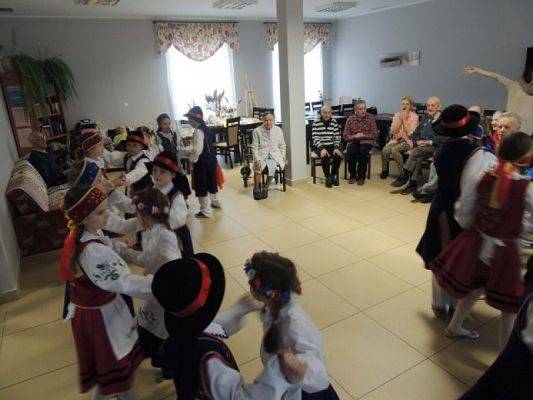  Grafika #7: Z wizytą w Domu Seniora Magnolia grafika