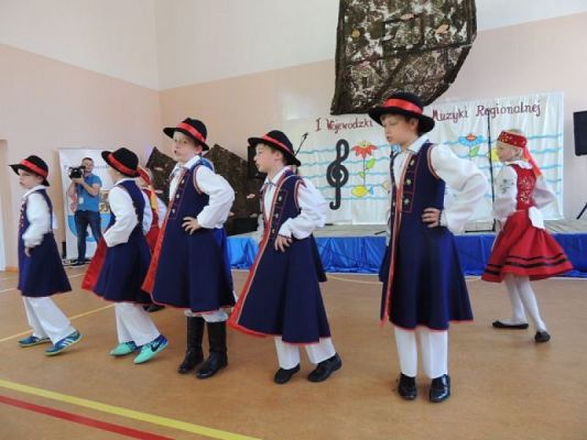  Grafika #5: "LÃBÒRSCZÉ SŁUNUSZKA" W SPECJALNYM OŚRODKU SZKOLNO - WYCHOWAWCZYM W LĘBORKU grafika