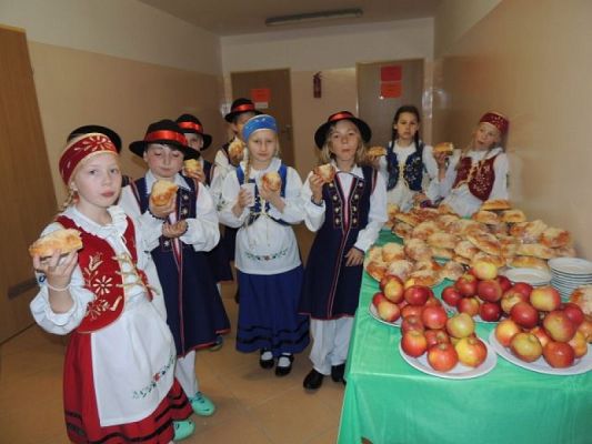  Grafika #6: "LÃBÒRSCZÉ SŁUNUSZKA" W SPECJALNYM OŚRODKU SZKOLNO - WYCHOWAWCZYM W LĘBORKU grafika