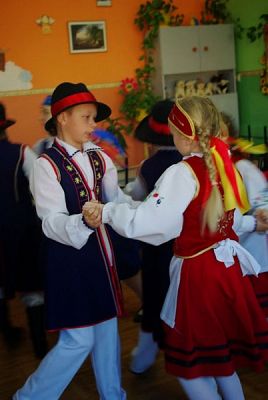  Grafika #3: KASZËBSCZI DZÉŃ W SŁÉPSKÙ grafika