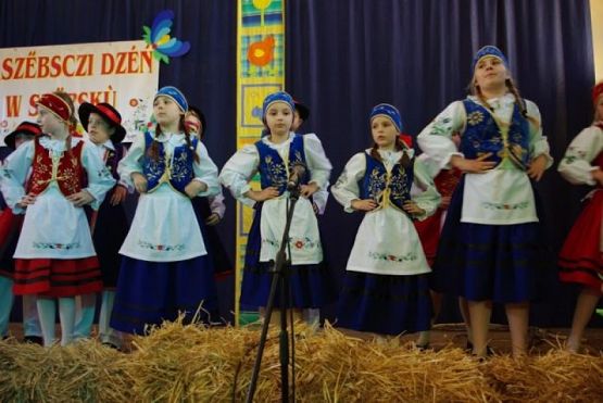  Grafika #11: KASZËBSCZI DZÉŃ W SŁÉPSKÙ grafika