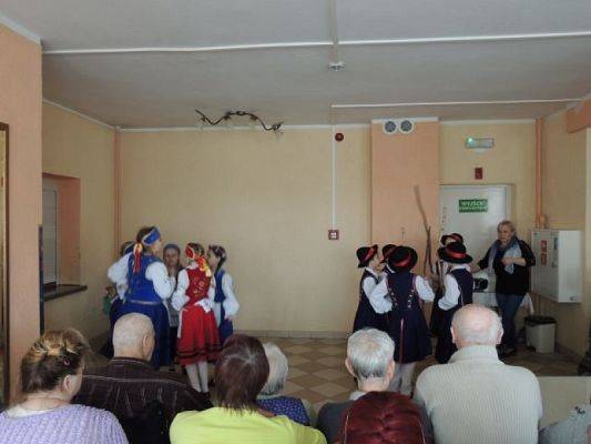  Grafika #4: "LÃBÒRSCZÉ SŁUNUSZKA" W DOMU POMOCY SPOŁECZNEJ NR 1 W LĘBORKU grafika