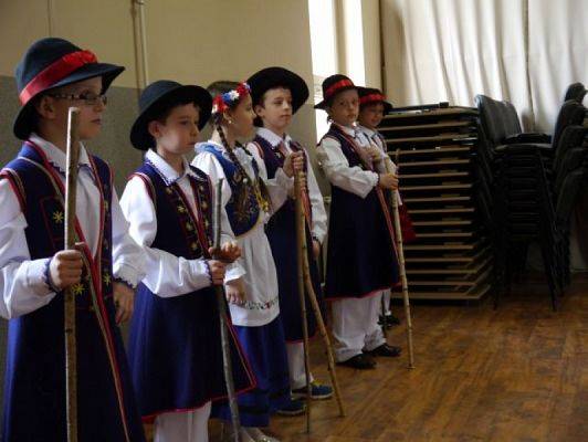  Grafika #0: "LÃBÒRSCZÉ SŁUNUSZKA" W GMINNYM OŚRODKU KULTURY W CEWICACH grafika