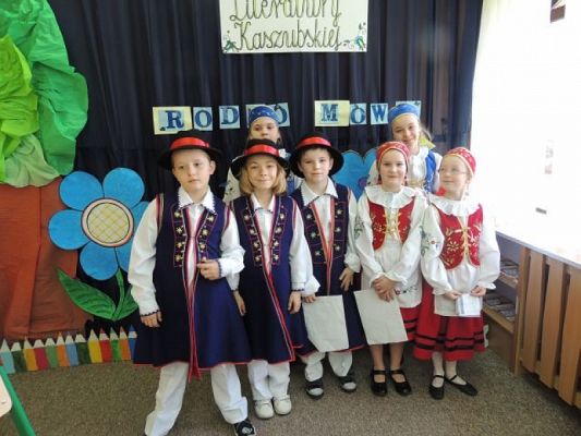  Grafika #1: SZKOLNY KONKURS RECYTATORSKI LITERATURY KASZUBSKIEJ "Rodnô Mòwa" 2013 grafika