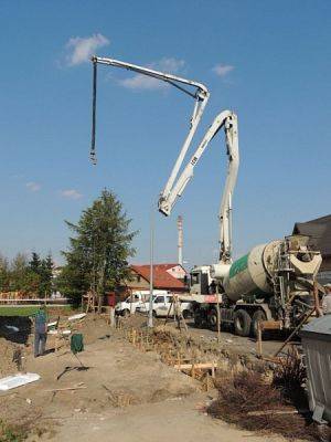  Grafika #7: Początek budowy sali gimnastycznej grafika