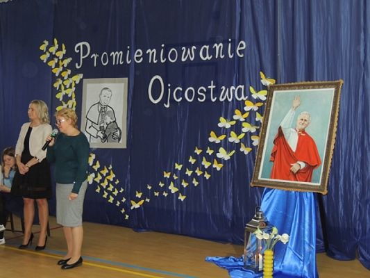  Grafika #9: ,,NIE MA LEPSZEGO, OD JANA PAWŁA II… grafika