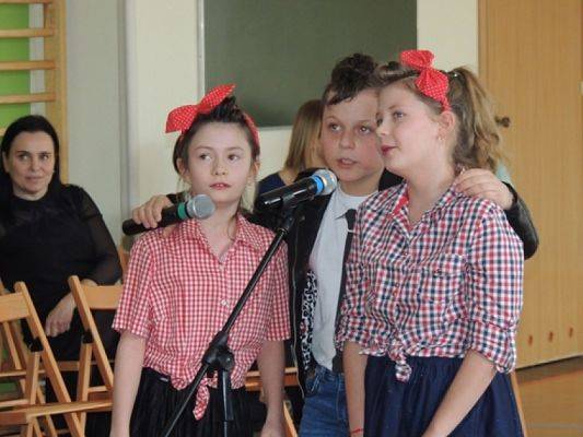  Grafika #3: Karaoke in English grafika