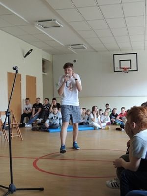  Grafika #5: Karaoke in English grafika