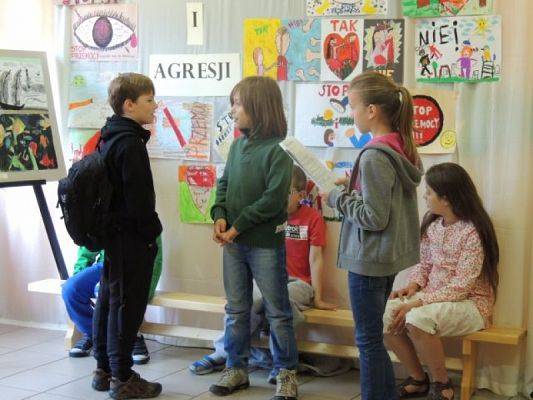  Grafika #2: STOP PRZEMOCY I AGRESJI grafika