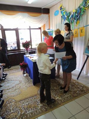  Grafika #2: UROCZYSTE ZAKOŃCZENIE ROKU SZKOLNEGO 2013/2014 grafika