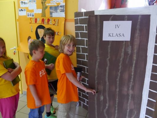 Grafika #12: ŻEGNAJ TRZECIA KLASO! grafika