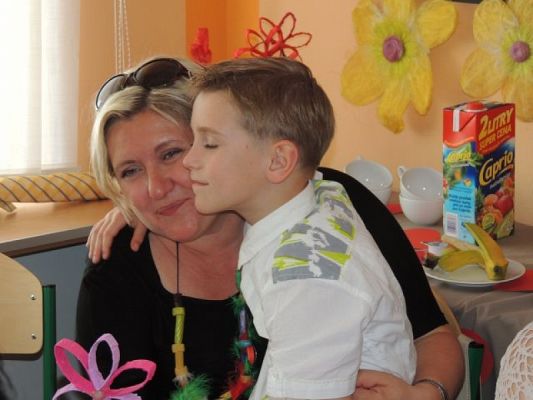 Grafika #12: CUDOWNYCH RODZICÓW MAM, CZYLI UROCZYSTOŚĆ DLA MAMY I TATY W KLASIE IB grafika