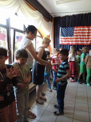  Grafika #4: SZKOLNE ZAWODY PŁYWACKIE – MEDALIŚCI grafika