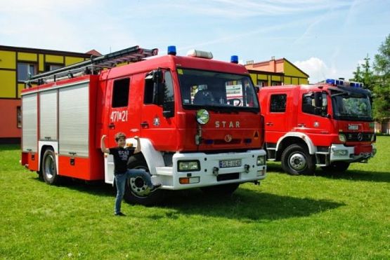  Grafika #0: WIZYTA STRAŻAKÓW W NASZEJ SZKOLE grafika