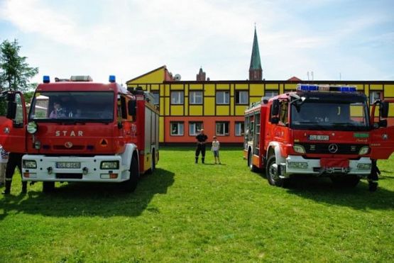  Grafika #3: WIZYTA STRAŻAKÓW W NASZEJ SZKOLE grafika