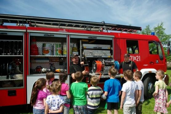  Grafika #8: WIZYTA STRAŻAKÓW W NASZEJ SZKOLE grafika