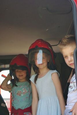  Grafika #9: WIZYTA STRAŻAKÓW W NASZEJ SZKOLE grafika