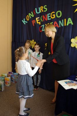  Grafika #7: SZKOLNY KONKURS PIĘKNEGO CZYTANIA grafika