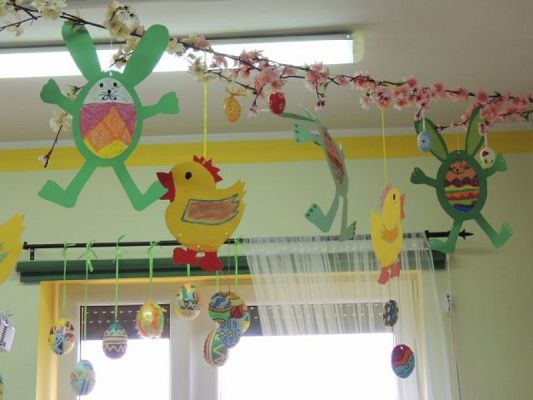  Grafika #14: A ŚWIĘTA TUŻ, TUŻ … grafika