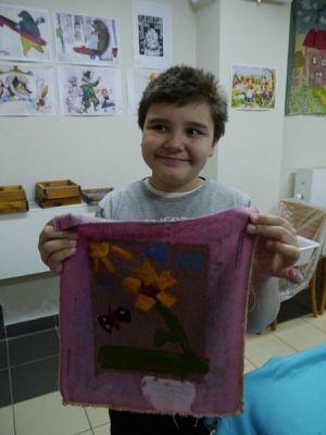  Grafika #9: WARSZTATY W MUZEUM - RĘCZNE CZERPANIE PAPIERU grafika