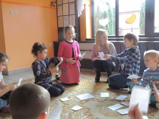  Grafika #1: WYRAŻAMY UCZUCIA SWOJE I SZANUJEMY UCZUCIA INNYCH grafika