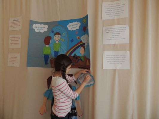  Grafika #5: AUTYZM: WIEM, ROZUMIEM, POMAGAM grafika