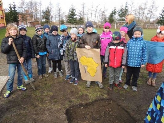  Grafika #4: KOPANIE STUDNI grafika