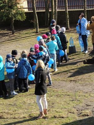  Grafika #6: KOPANIE STUDNI grafika