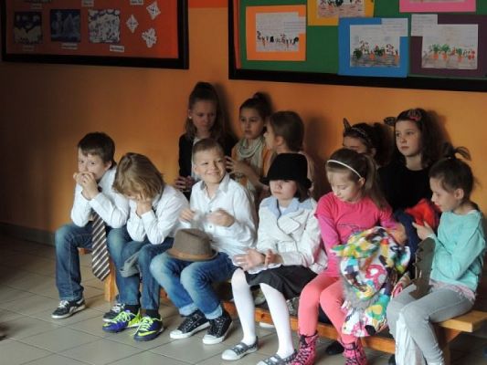  Grafika #7: KARAOKE IN ENGLISH grafika