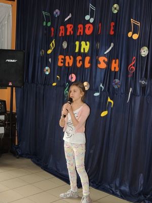  Grafika #14: KARAOKE IN ENGLISH grafika